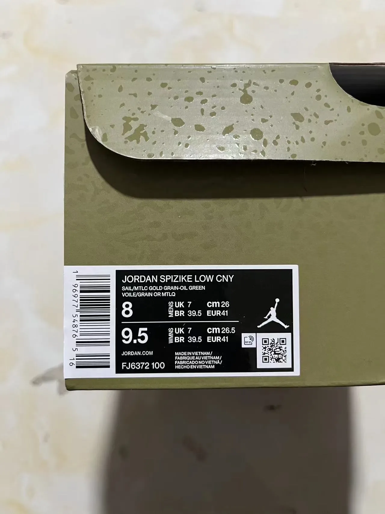 Nike 白色酒红色 高帮 分层合成革和皮革鞋面 生活运动鞋 10