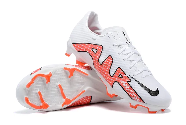 Nike Blanc Orange Flyknit Supérieur Coupe basse Silhouette Sol ferme Chaussures de football 6