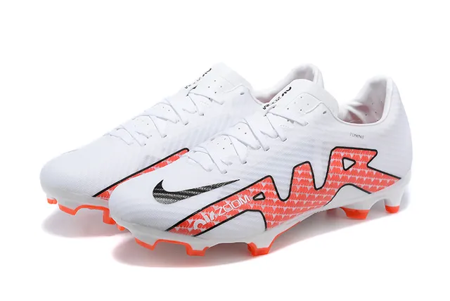 Nike Blanc Orange Flyknit Supérieur Coupe basse Silhouette Sol ferme Chaussures de football 8