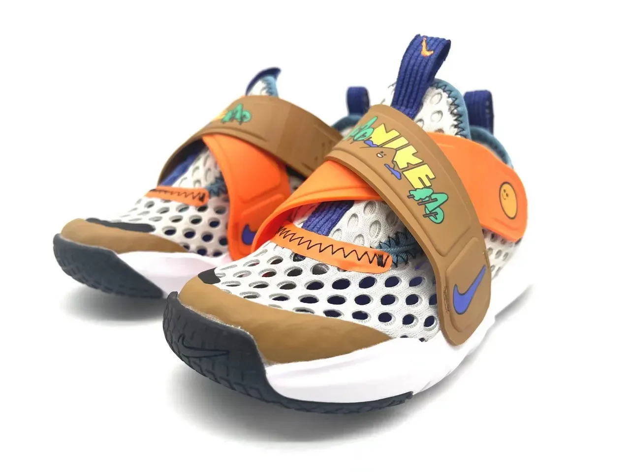 Nike White Orange Laceless Hook-and-Loop Strap Perforated Mesh Upper Lifestyle Sneakers 4