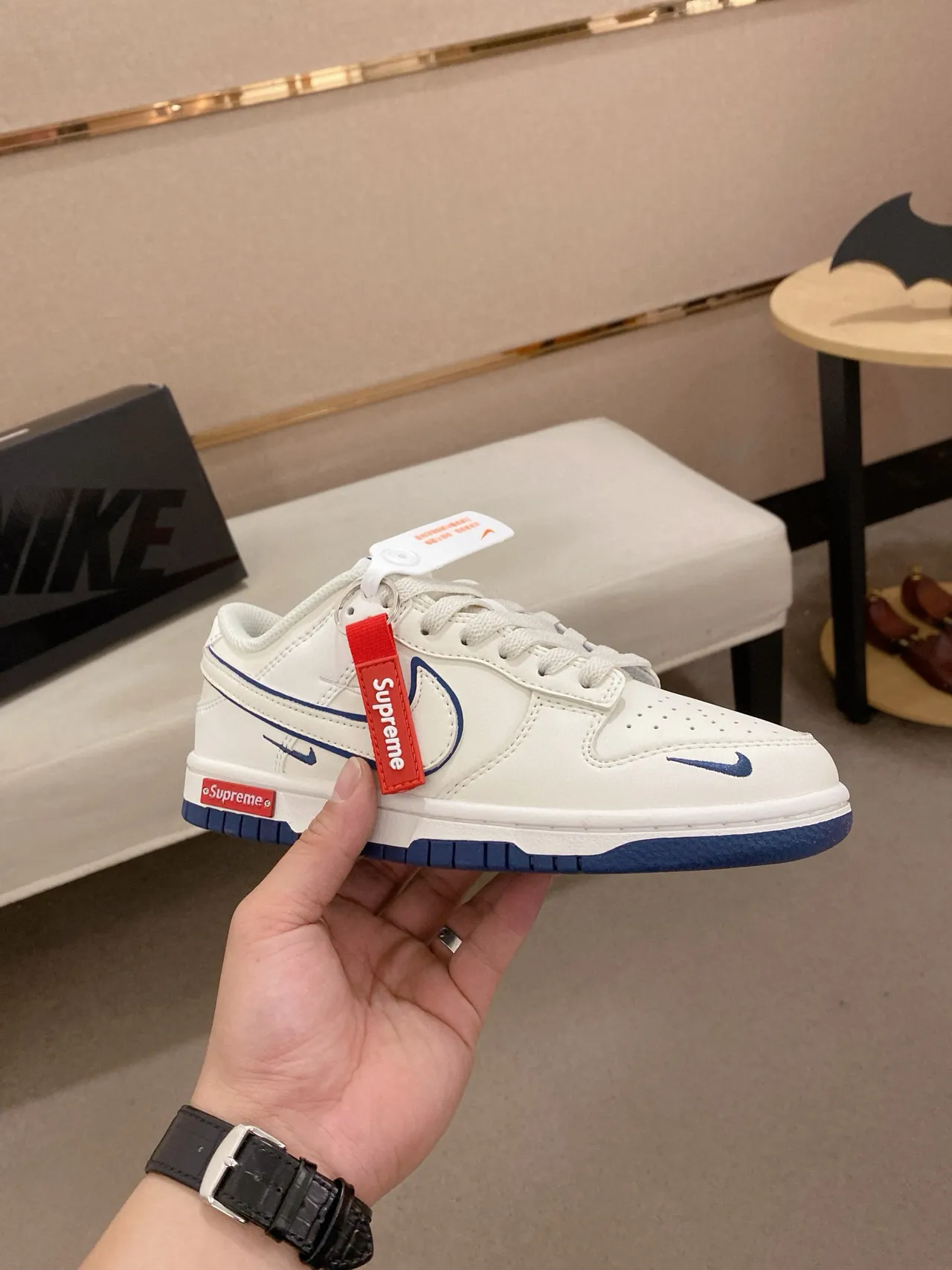 Nike x Supreme SB Dunk Low सादा नील स्केटबोर्ड जूतो 4
