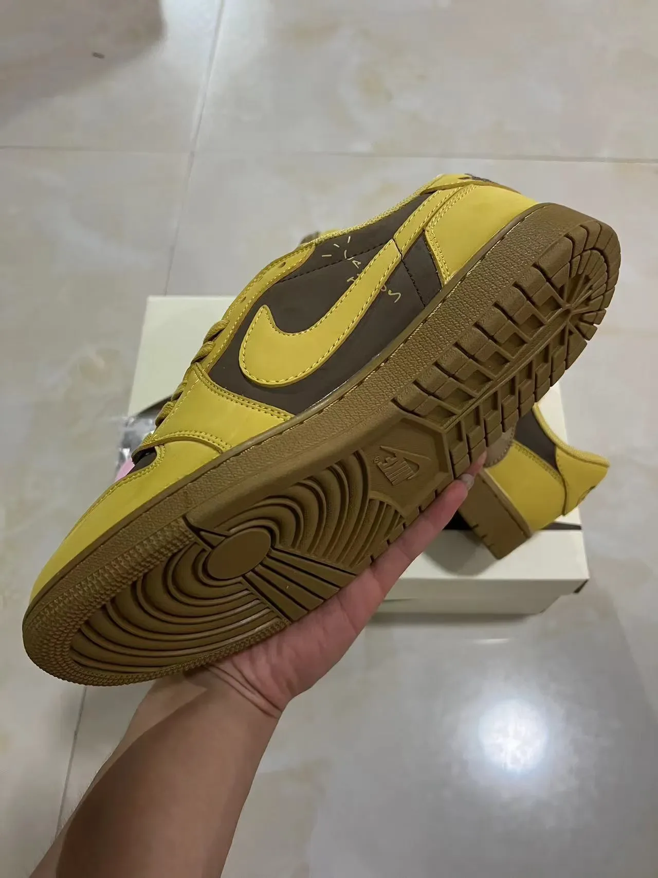 Nike Tênis Low-Top Cupsole Amarelo Marrom 6
