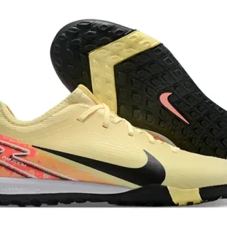 Nike Zapatillas de fútbol indoor amarillo naranja, corte bajo, parte superior sintética, cuello de punto ribeteado