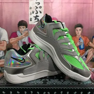 Nike Zoom 2K رمادي أخضر طبقي اصطناعي قفص تغطيات متلألئ فضي كعب أحذية رياضية