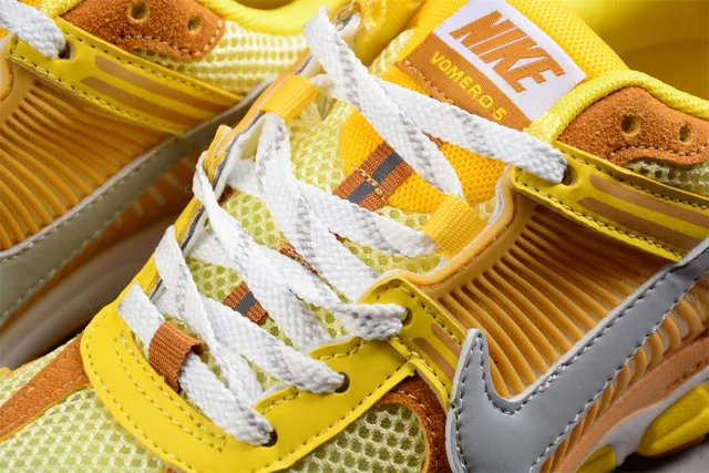 Nike Zoom 2K Yellow Orange Layered Synthetic Cage Open Mesh Upper Running Shoes 7