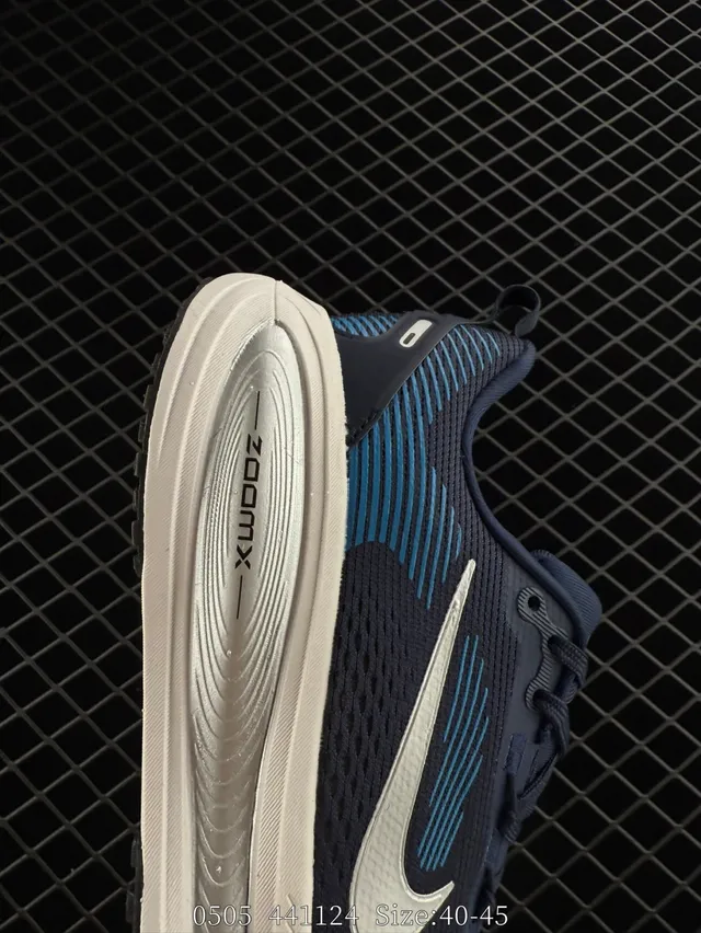 Nike Zoom VOMERO 18 Navy Blue Engineered Mesh Upper Wave-Patterned Midsole Running Shoes 4