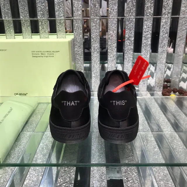 Off-White Arrow Zapatillas Lifestyle de Piel de Ante Negro y Gris 3