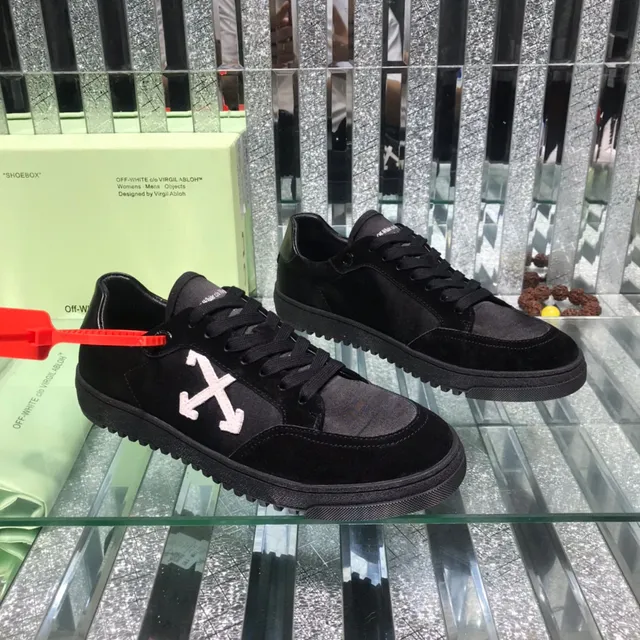 Off-White Arrow Zapatillas Lifestyle de Piel de Ante Negro y Gris 8