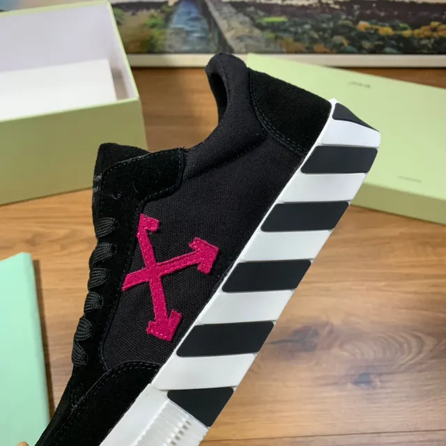 Off-White Black Red Suede Upper Diagonal Arrow Logo Lifestyle Sneakers 3