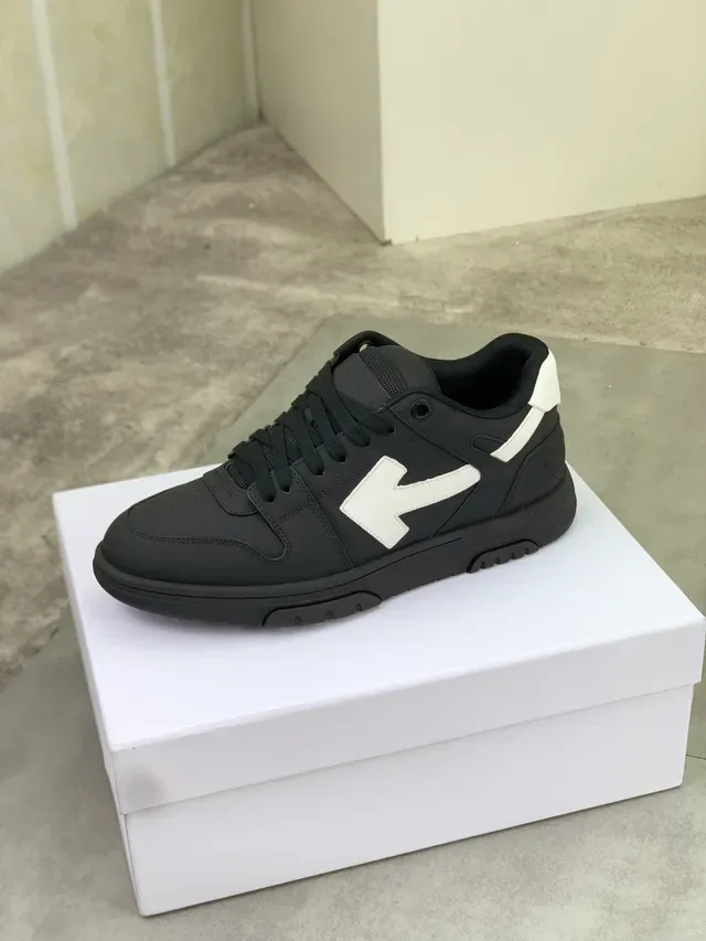 Off-White The Ten Black and White Arrow Lifestyle Sneakers 4