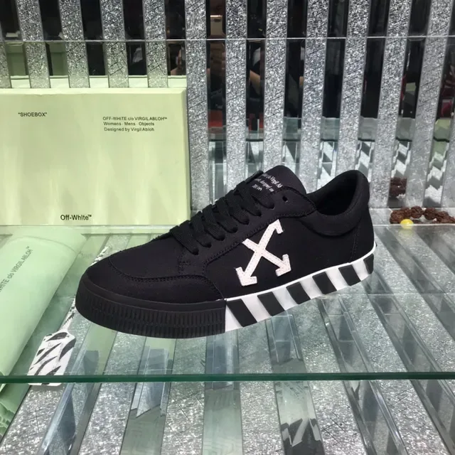 Off-White The Ten أسود تصميم صناعي شعار السهم القطري حذاء رياضي أسلوب حياة 3