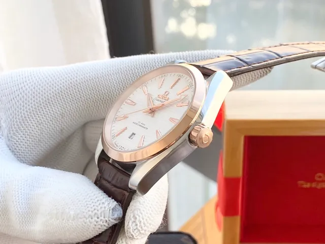 Omega Seamaster Aqua Terra White Dial Rose Gold Bezel Mechanical Watch 4
