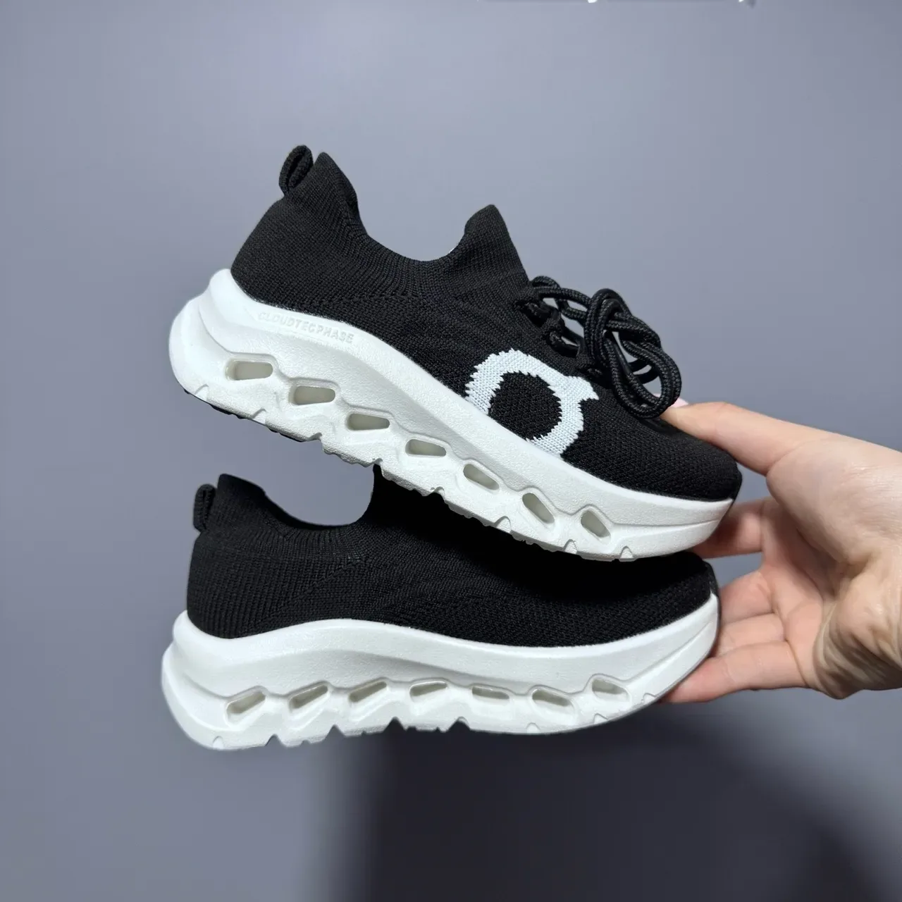 On Cloudmonster Chaussures Lifestyle en Tricot 16
