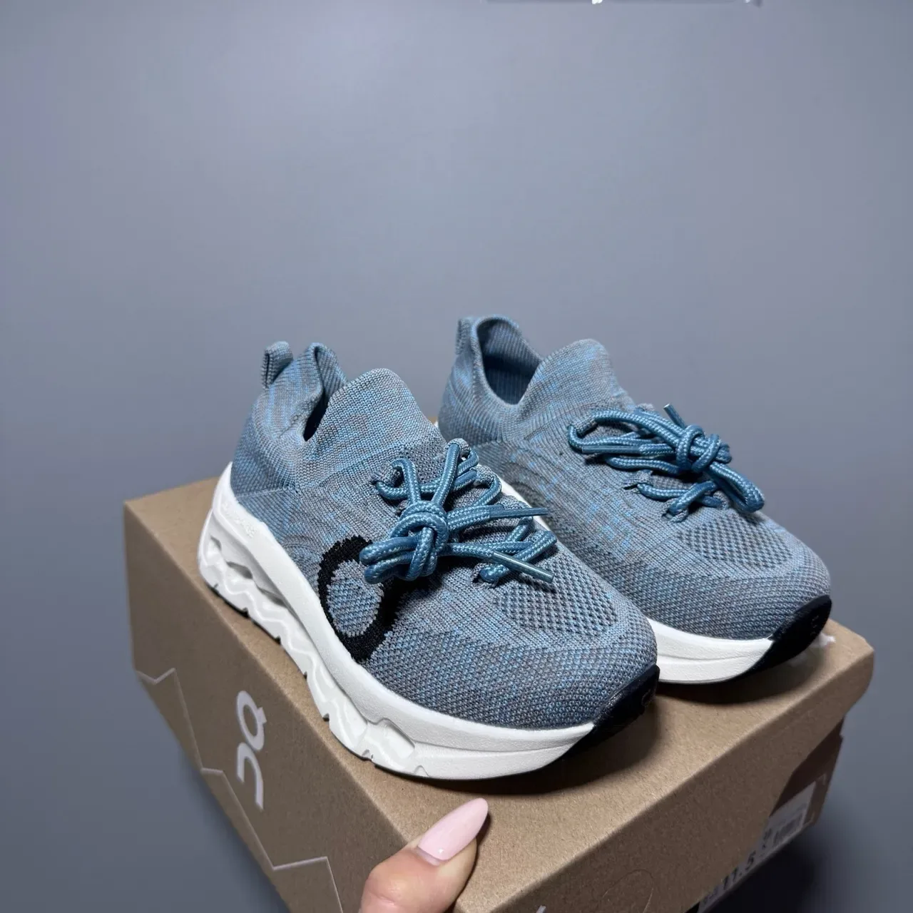 On Cloudmonster Chaussures Lifestyle en Tricot 24