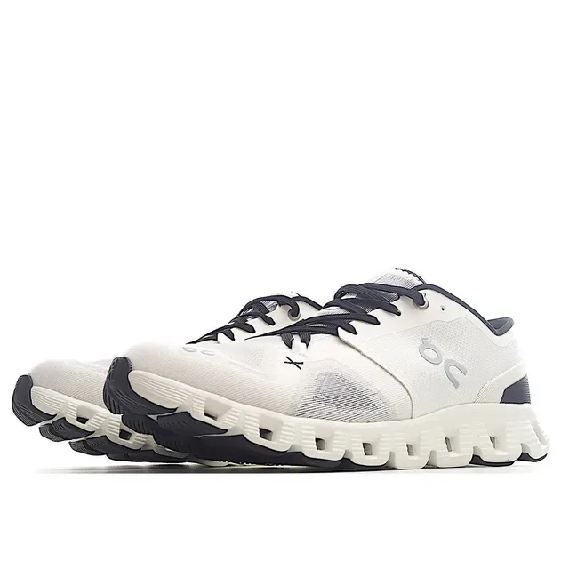 On Cloudmonster Off-White et Navy Chaussures de running 6