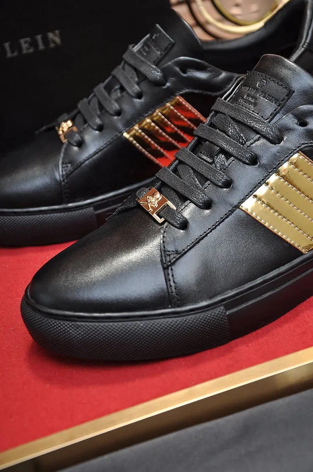 Philipp Plein حذاء جلد أسود وذهبي بالأشرطة للأسلوب الحياة 3