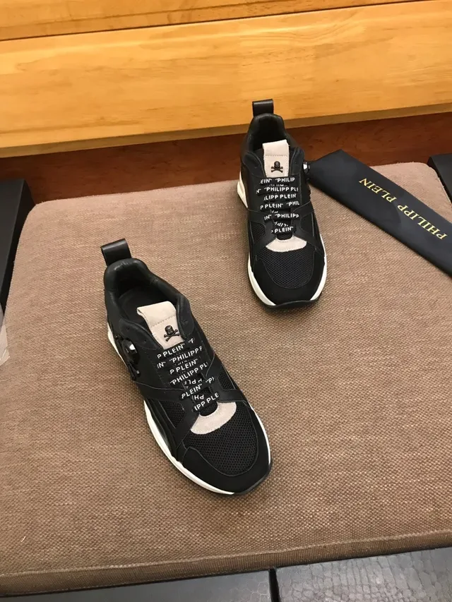 Philipp Plein Black and White Lifestyle Sneakers 4