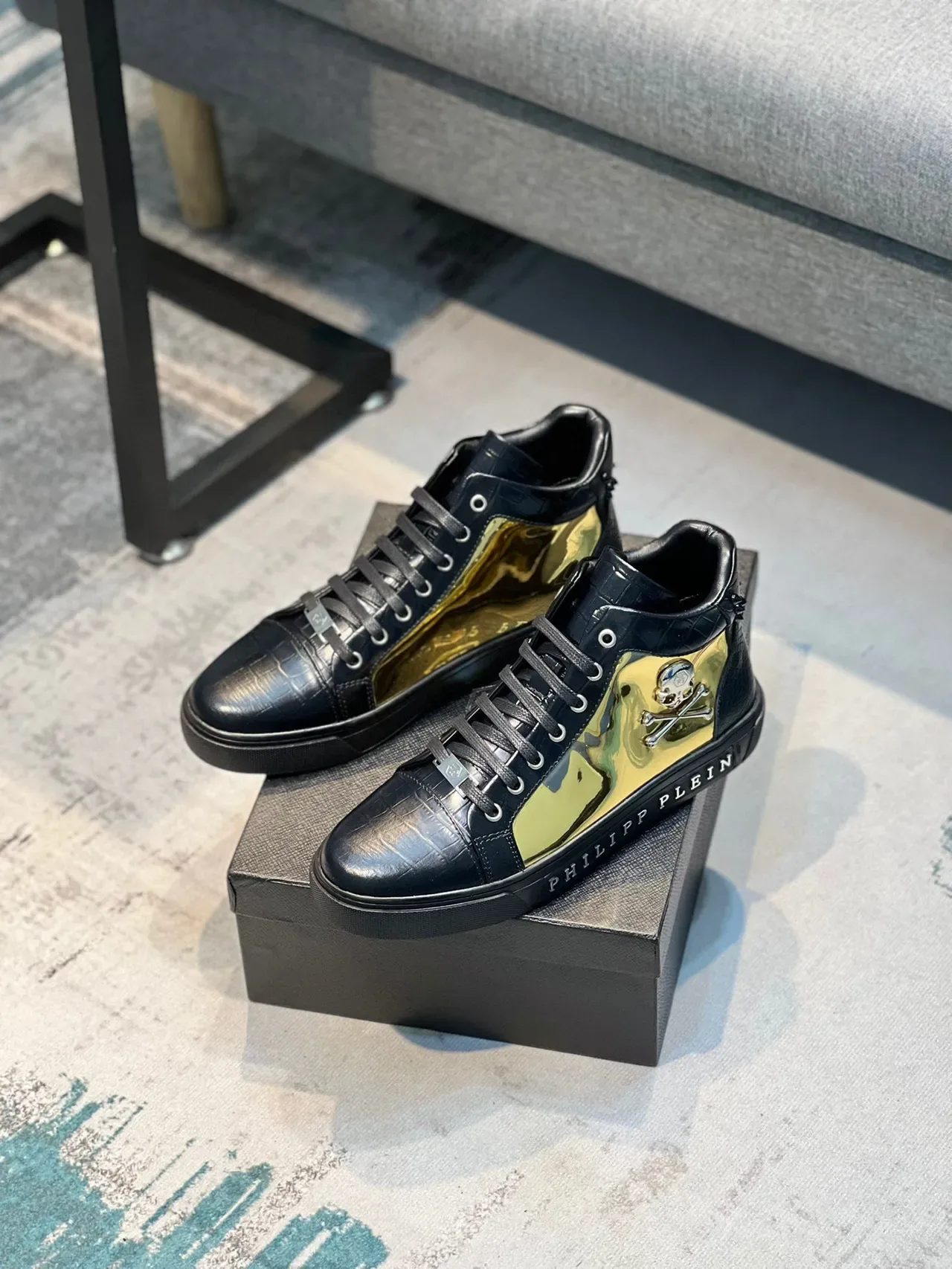 Philipp Plein কালো সোনার উচ্চ-টপ ক্রকোডাইল-এমবসড চামড়ার লাইফস্টাইল স্নিকার্স 8