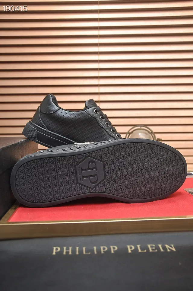 Philipp Plein Black Gold Perforated Leather Skull-and-Crossbones Emblem Lifestyle Sneakers 2