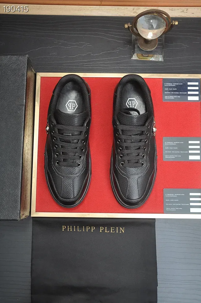 Philipp Plein Black Gold Perforated Leather Skull-and-Crossbones Emblem Lifestyle Sneakers 7