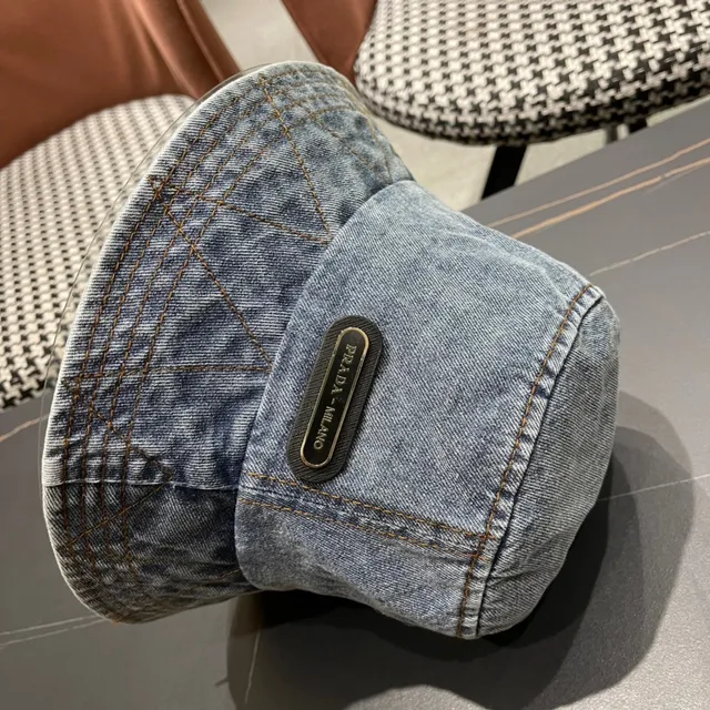 Prada Chapéu de Balde Jeans Acid Wash 10