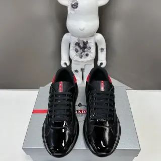 Prada 黑红 亮面专利 鞋头 网面 生活方式 运动鞋