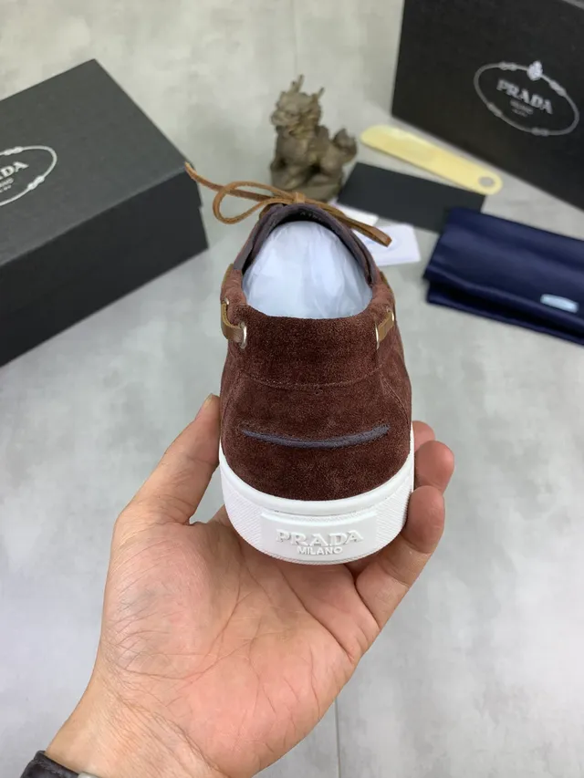 Prada Marrom Bege Camurça Superior Mocasín com Costura no Dedo Sapatos de Bote 3
