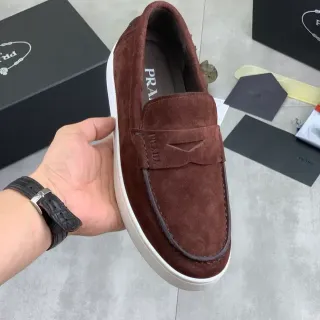 Prada Mocasín de Ante Marrón Blanco con Correa Penny