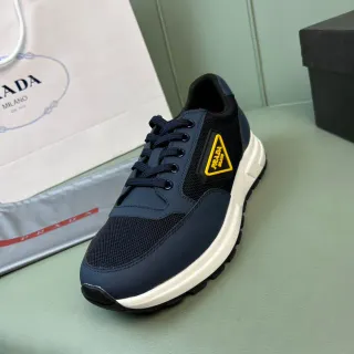 Prada Cloudbust Navy Black Upper de Malla-Sintético Suela Media Blanca Gruesa con Capas Chunky Sneakers