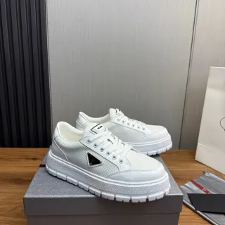 Prada Cloudbust सफेद लाइफस्टाइल स्नीकर