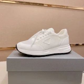 Prada Cloudbust 白色网布生活方式运动鞋