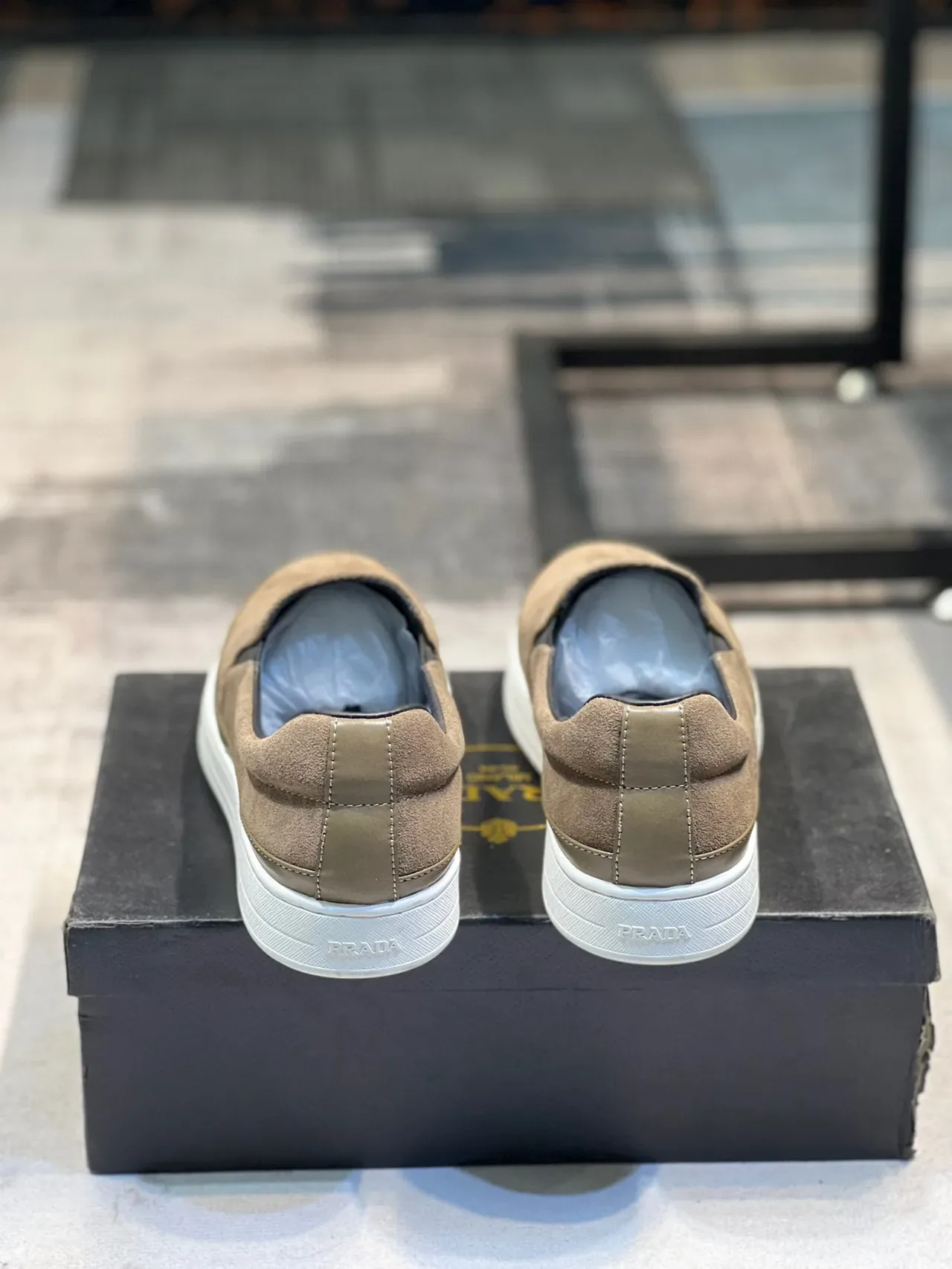 Chaussure Prada Slip-On Daim Marron Olive Casual 3
