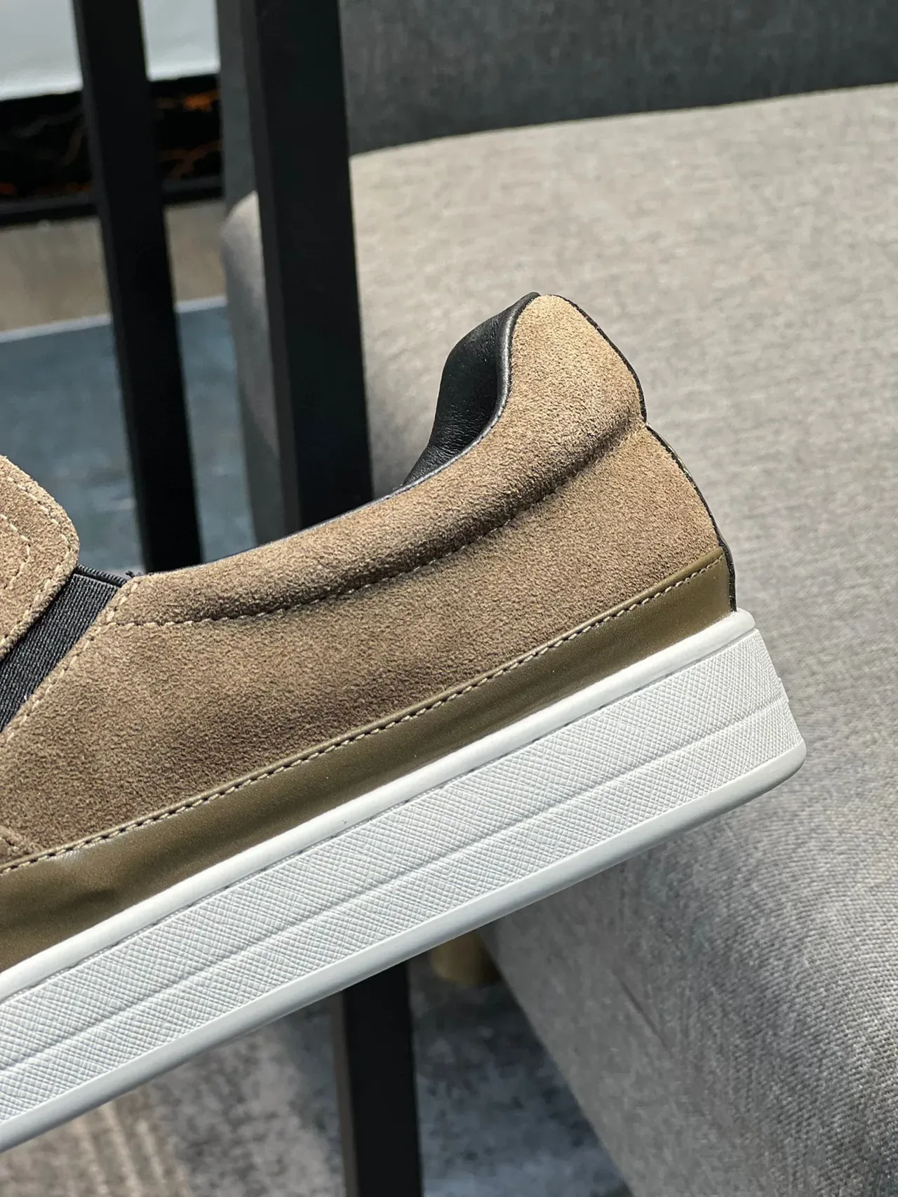 Chaussure Prada Slip-On Daim Marron Olive Casual 8