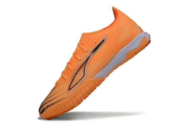 Chaussures de football Puma Future Z orange argent low-cut upper knit texturé synthétique pour gazon artificiel 3