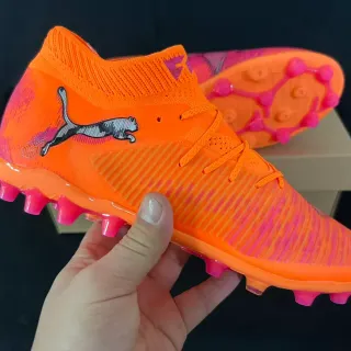 Puma नारंगी गुलाबी हाई-कट निट सॉक कॉलर रिब्ड सिंथेटिक मिडफुट केज फर्म-ग्राउंड सोकर जूते