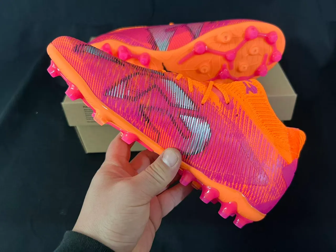 Puma Orange Rose Coupe Haute Col de Chaussette Tricotée Ribbelée Synthétique Cage Milieu Pied Sol Ferme Chaussures de Football 4