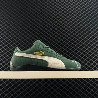 Puma Speedcat OG हरा और Off-White लाइफस्टाइल स्नीकर