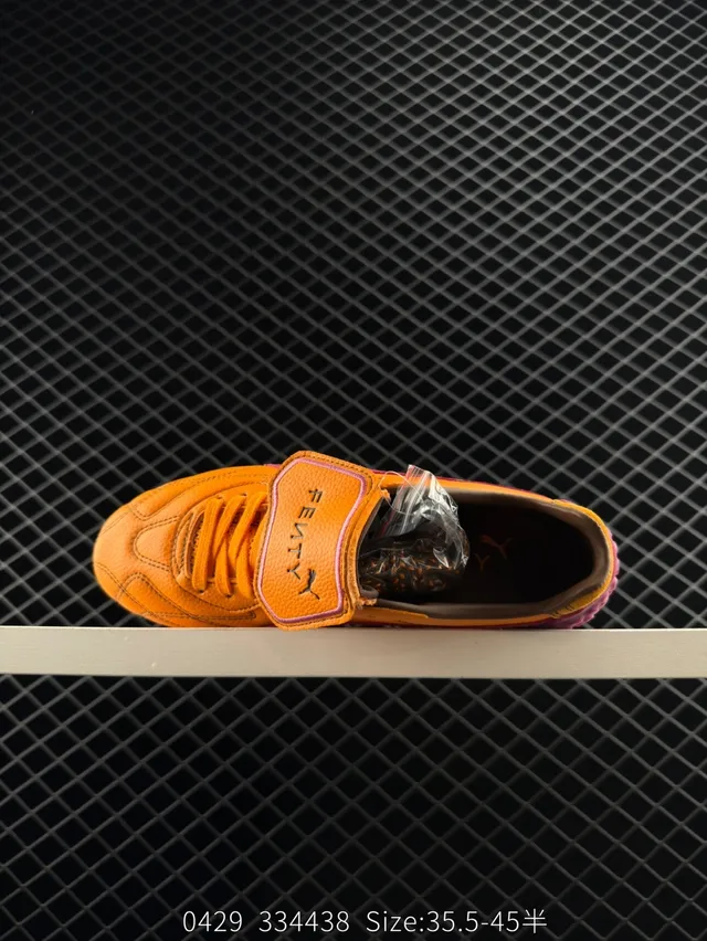 Puma x Fenty Avanti LS برتقالي وماجنطا حذاء كرة القدم تربة 3