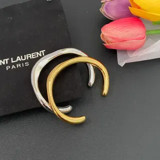 Saint Laurent स्वर्ण और चांदी पॉलिश्ड C-आकार के खुले कफ कंगन