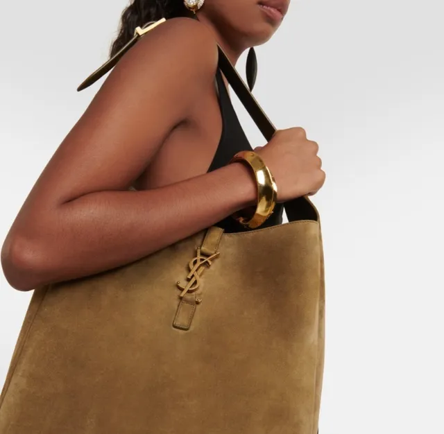Saint Laurent स्वर्ण पॉलिश्ड ओपन कफ ब्रेसलेट 4