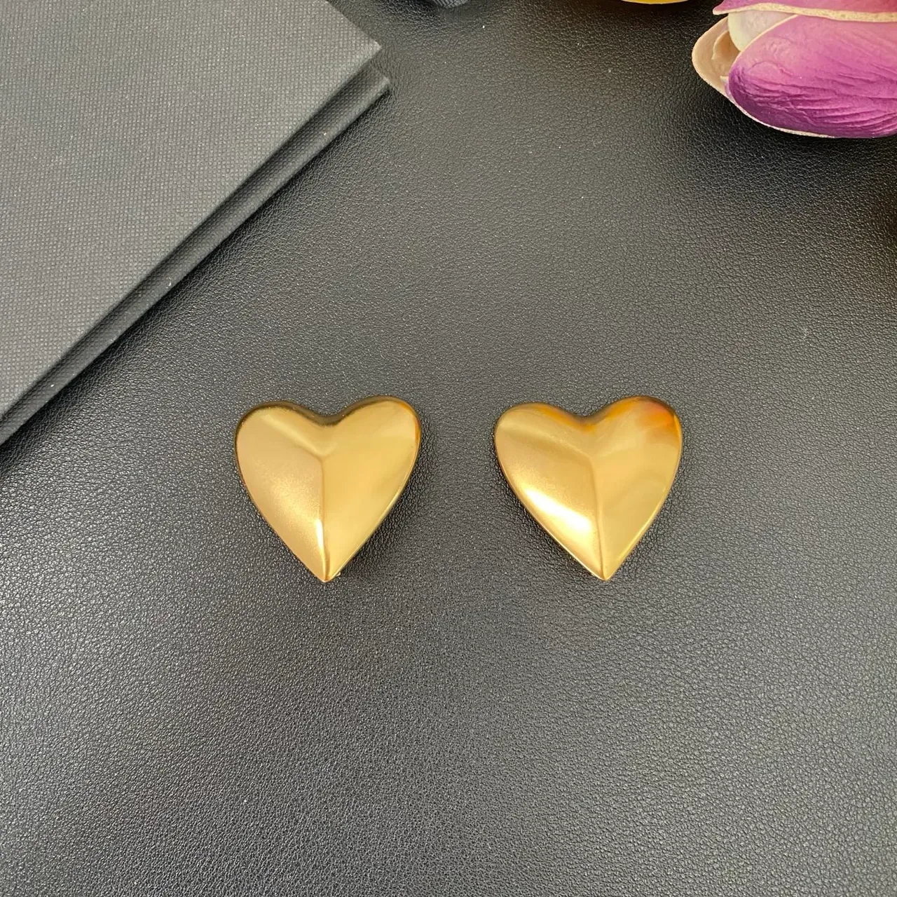 Saint Laurent Gold Sculpted Heart Metallic Earrings 9