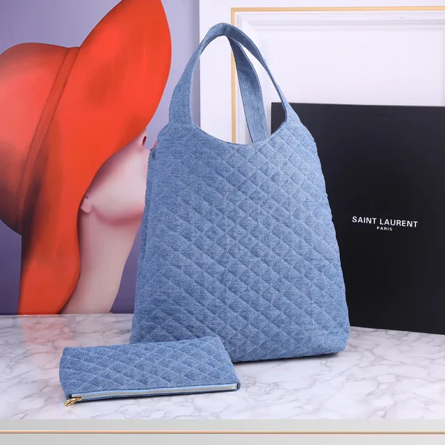 Saint Laurent क्विल्टेड डायमंड-स्टिच डेनिम-टेक्स्चर्ड नीला टोट बैग 8