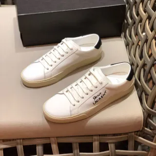 Saint Laurent सफेद भूरा लो टॉप चमड़े का ऊपरी भाग लाइफस्टाइल स्नीकर