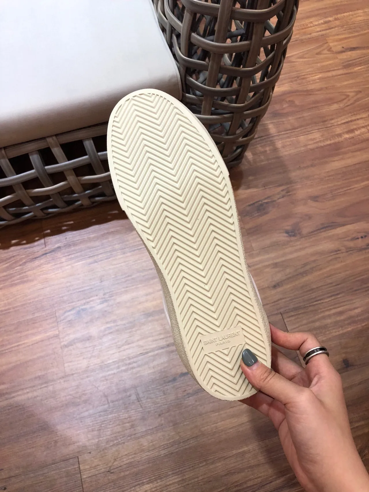 Saint Laurent White Beige Low-Top Leather Upper Lifestyle Sneakers 2