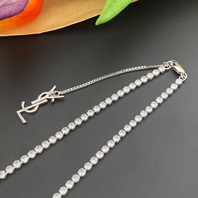 圣罗伦 YSL 银白色 pave-set 宝石 字母夹扣 链条 项链 9