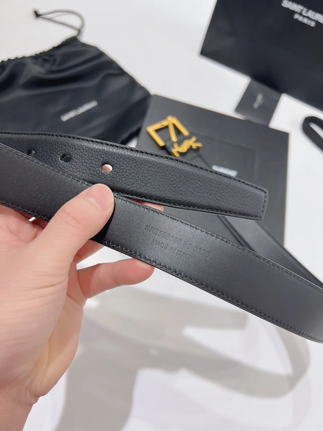 Saint Laurent YSL حزام مونوغرام أسود ذهبي ببوكل بيبلد حزام جلدي 3