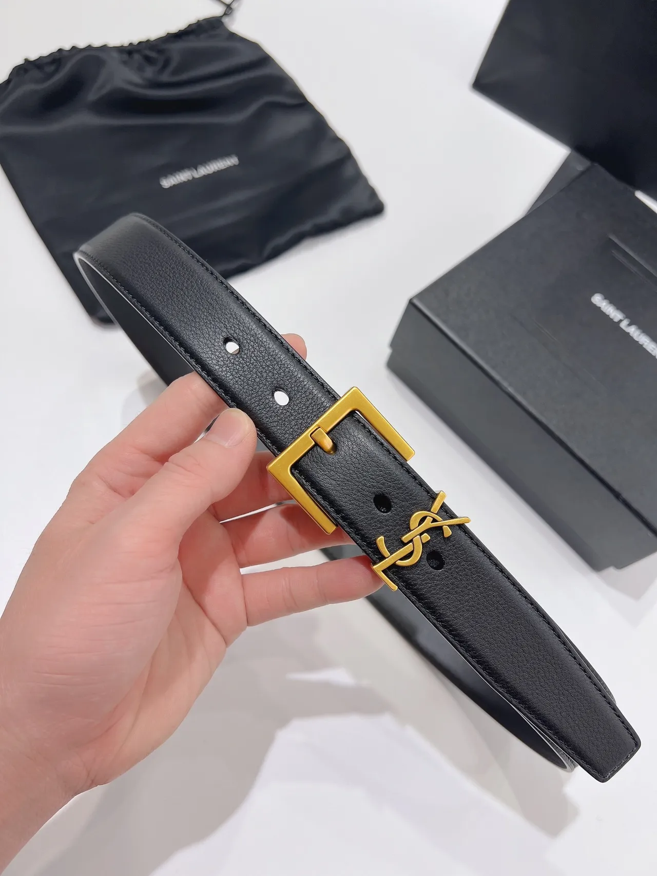 Saint Laurent YSL حزام مونوغرام أسود ذهبي ببوكل بيبلد حزام جلدي 6