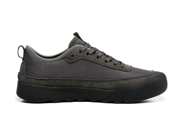 The North Face Zapatillas Lifestyle Gris Carbón y Negro 15
