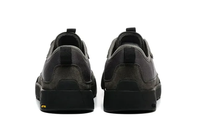 The North Face Zapatillas Lifestyle Gris Carbón y Negro 17