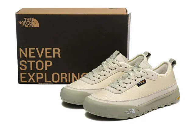 The North Face Zapatillas Lifestyle Gris Carbón y Negro 19
